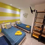 Casa Rosso Blu Zia Vivina